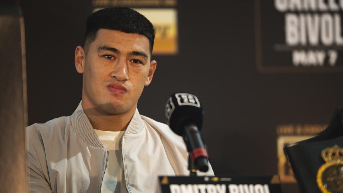    Дмитрий Бивол Matt Thomas/Getty Images