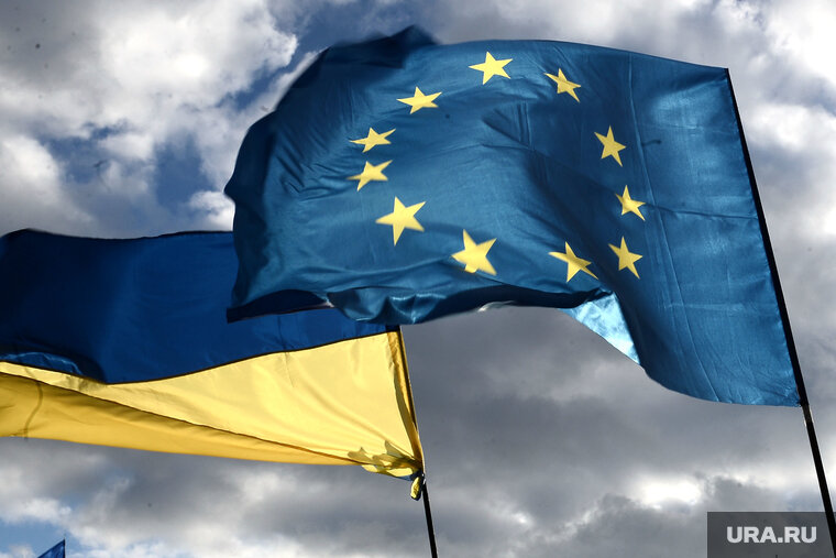    На фоне ухудшения обстановки в Европе, поддержка Украины со стороны Запада может начать снижаться