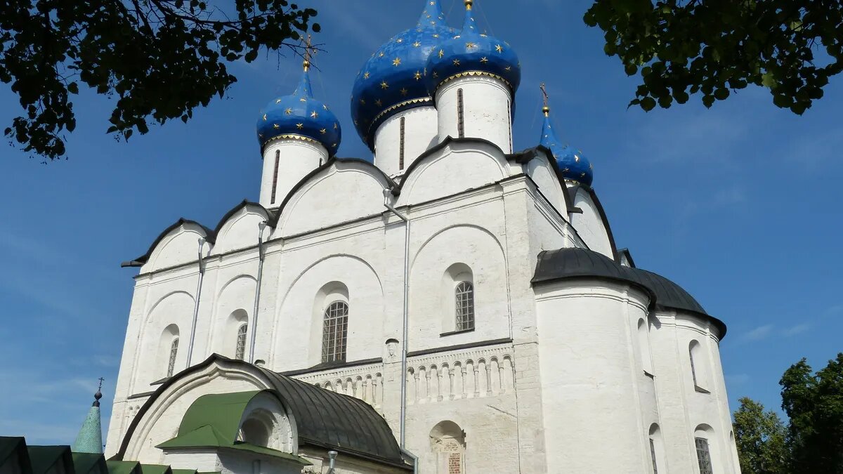 В эту светлую дату православные верующие могут уделить время прочтению светлы молитв Небесам. Фото: Pxfuel.com