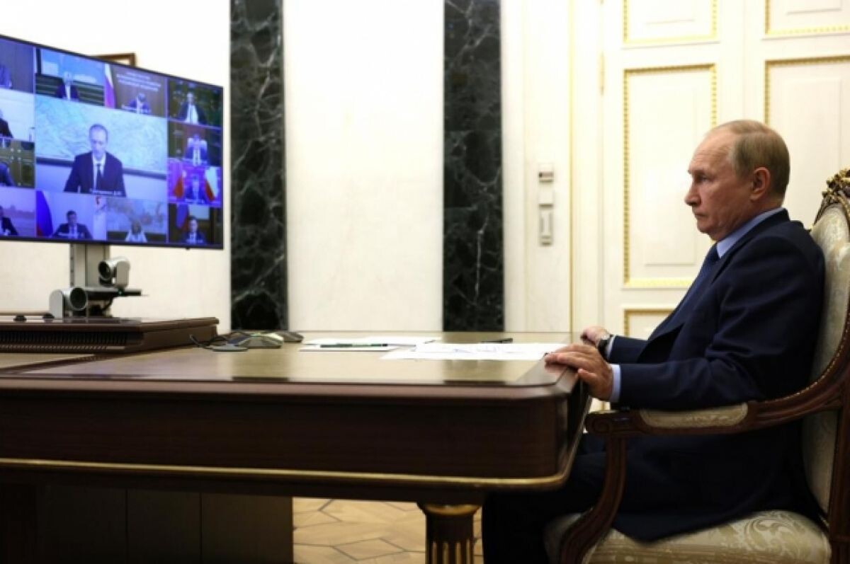    Песков подтвердил, что у Путина запланировано совещание с членами Совбеза