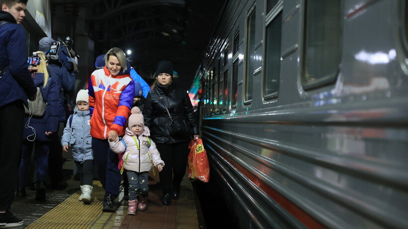    Прибытие беженцев в Подмосковье ©Константин Семенец Пресс-служба Губернатора и Правительства Московской области