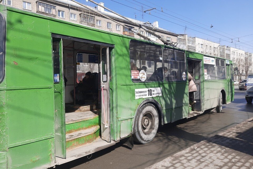     В Новосибирск не успели приехать в срок все 9 новых троллейбусов. София БЕРЕЗОВСКАЯ