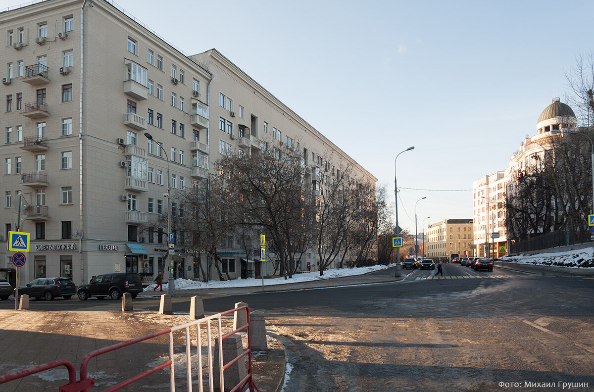 Рочдельская улица. 12 января 2023 года. Фото автора