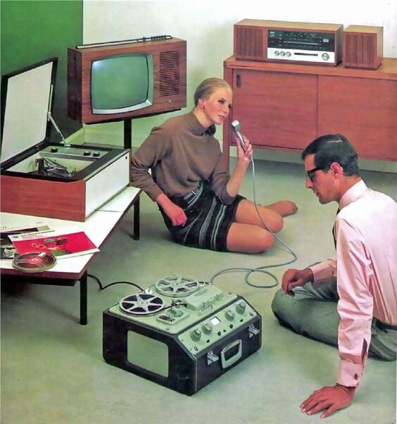 Удачная реклама из 60-х после такой рекламы магазины аудиотехники пустели мгновенно