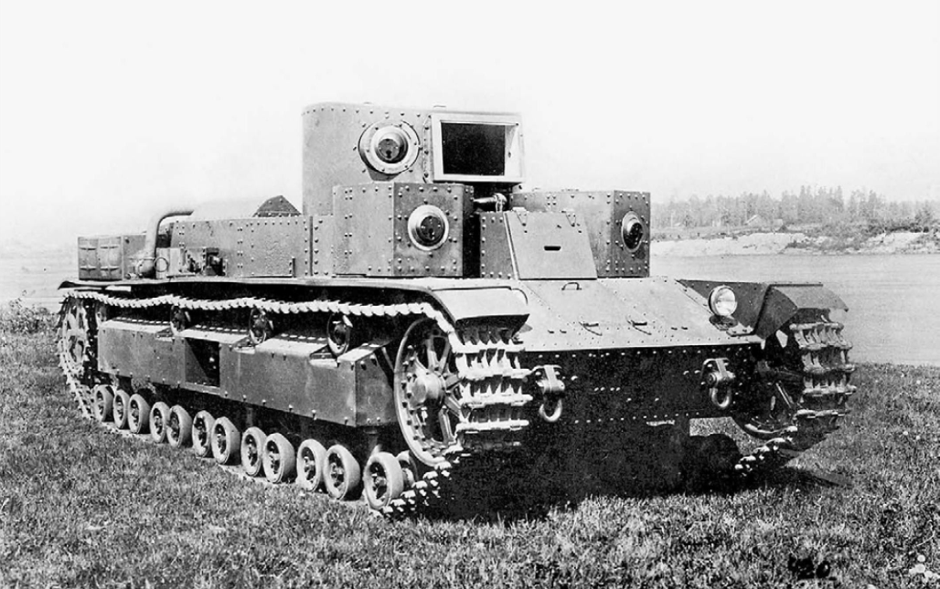 Прототип Т-28. Вооружение еще не установлено. Июнь 1932 года