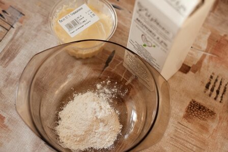 Три основных ингредиента для соуса бешамель