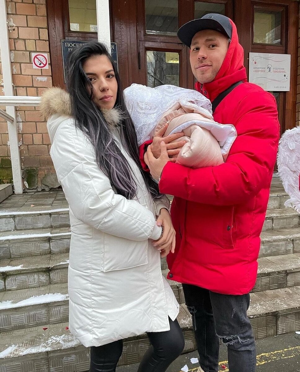 Ирина Пингвинова и Дмитрий Чайков и дочь