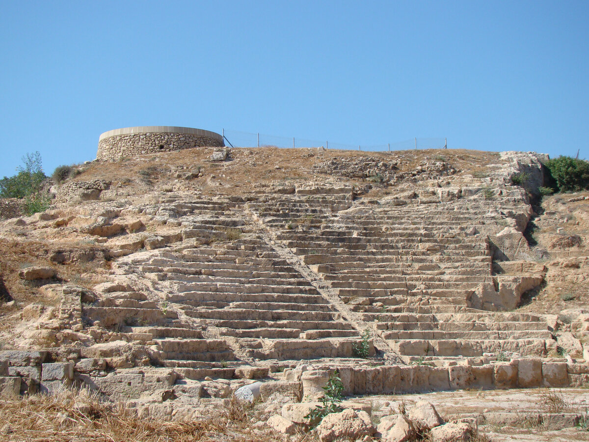 Вид на холм Фабрика