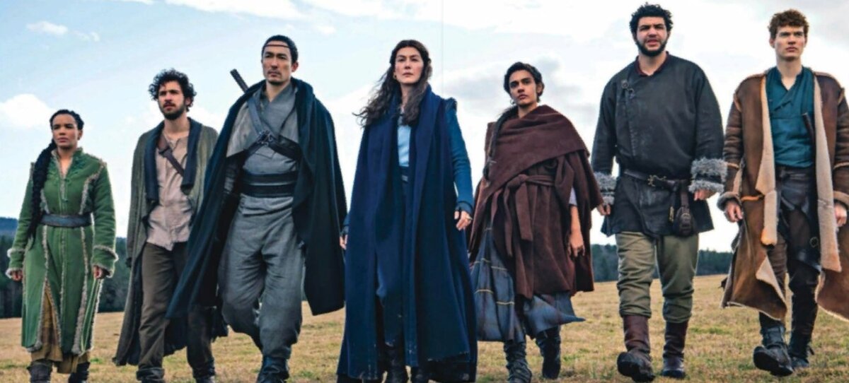 Основной каст сериала. Найнив, Мэт, Лан, Морейн, Эгвейн, Перрин, Ранд.