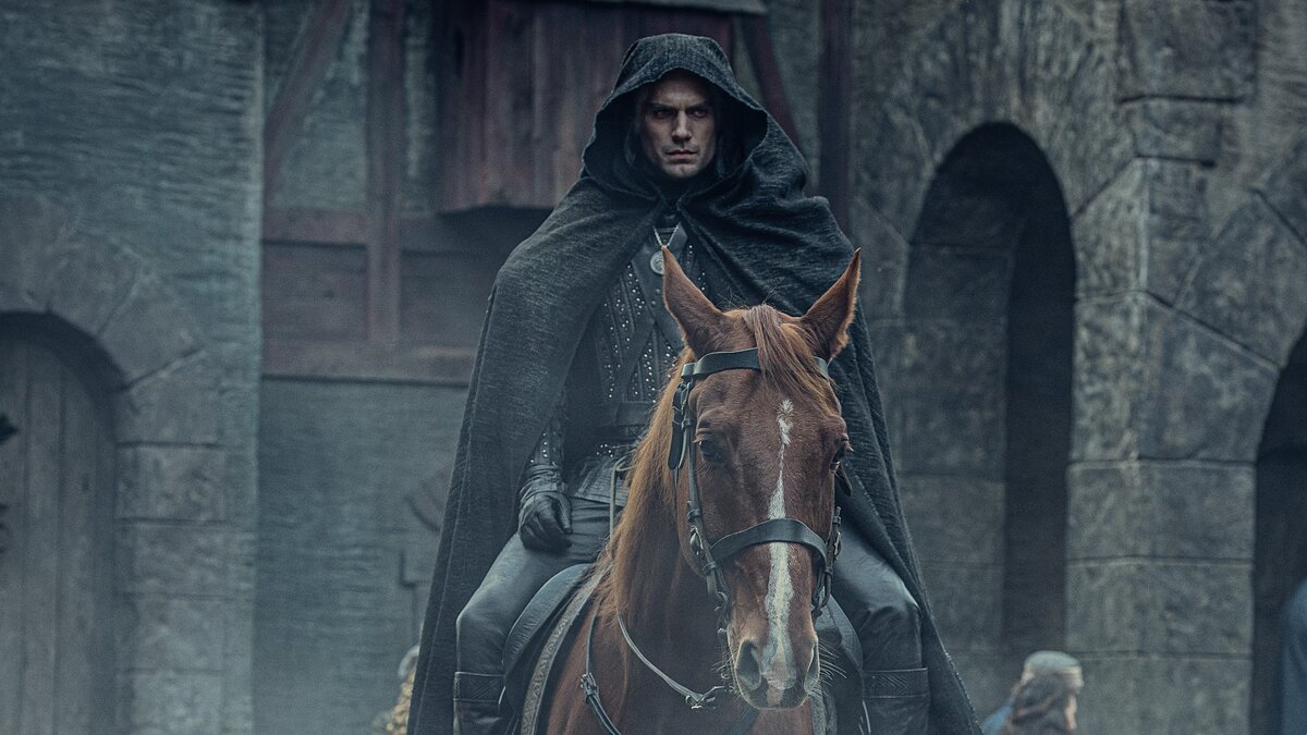 Геральт и его верная спутница Плотва. Фото с сайта https://witcher-tv.ru/oboi/