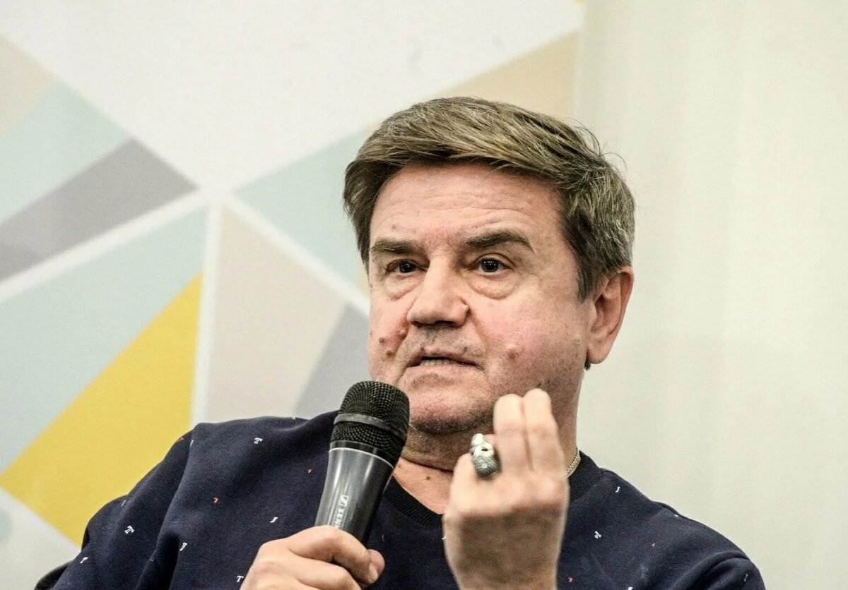 Из открытых источников в интернете. В.Карасев.