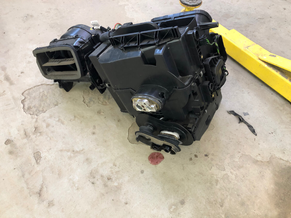 Корпус печки целиком.