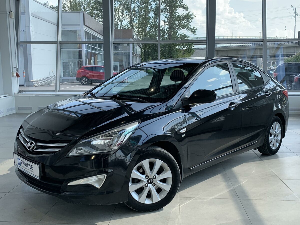 Практичный недорогой седан. Средняя стоимость700тыс. рублей.