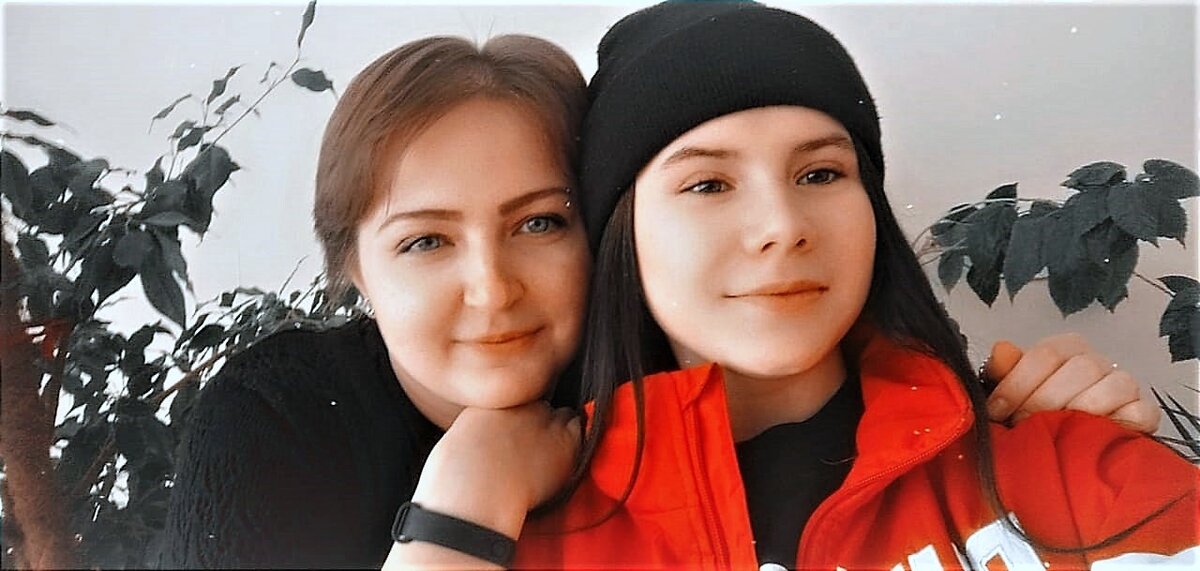Дарья и Вика