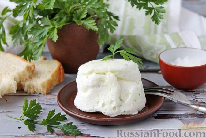 белок яичный, молоко, соль, зелень