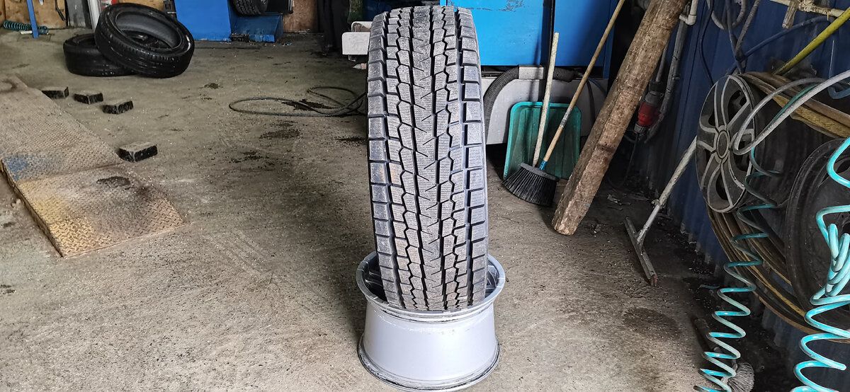 Шестая зимняя липучка Йокогама Г015 315/70R17