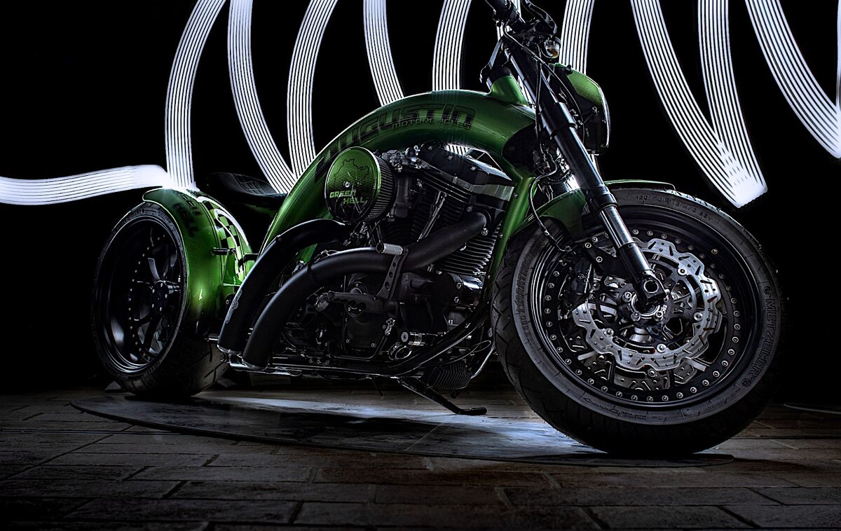 Кастомный мотоцикл Green Hell