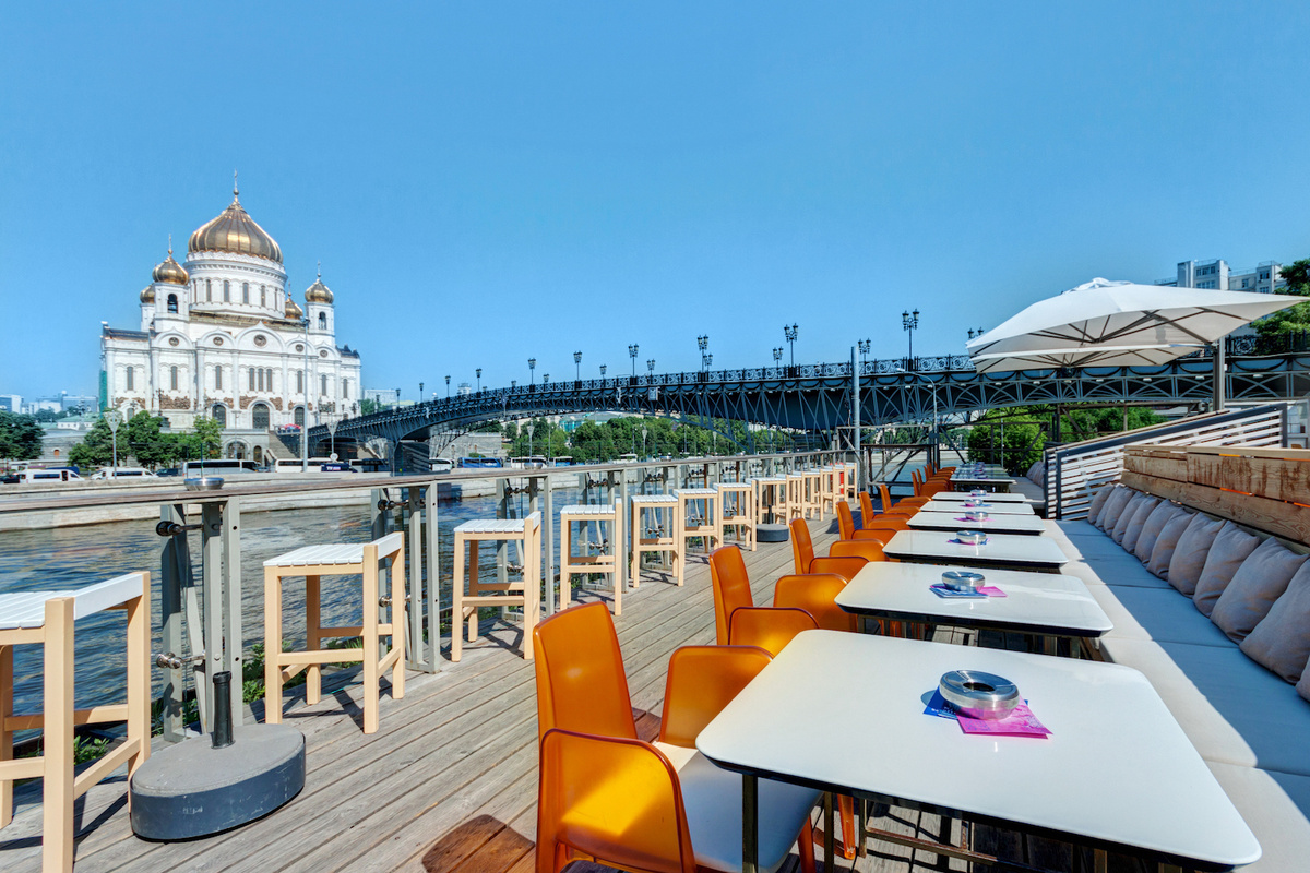     Терраса на «Стрелке»