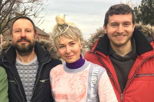 Первая встреча семьи Гмыря после разлуки.