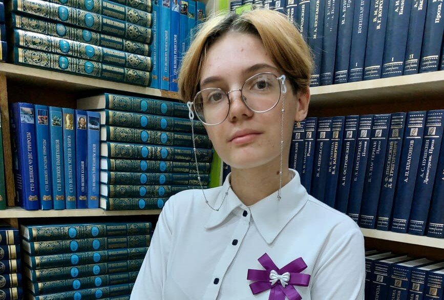 Читательница межпоселенческой центральной библиотеки Мария Белоус стала победителем районного творческого конкурса, посвященного 85-летию Краснодарского края, «Моя Родина – Новопокровский район!». Фото предоставлено И. Чубукиной