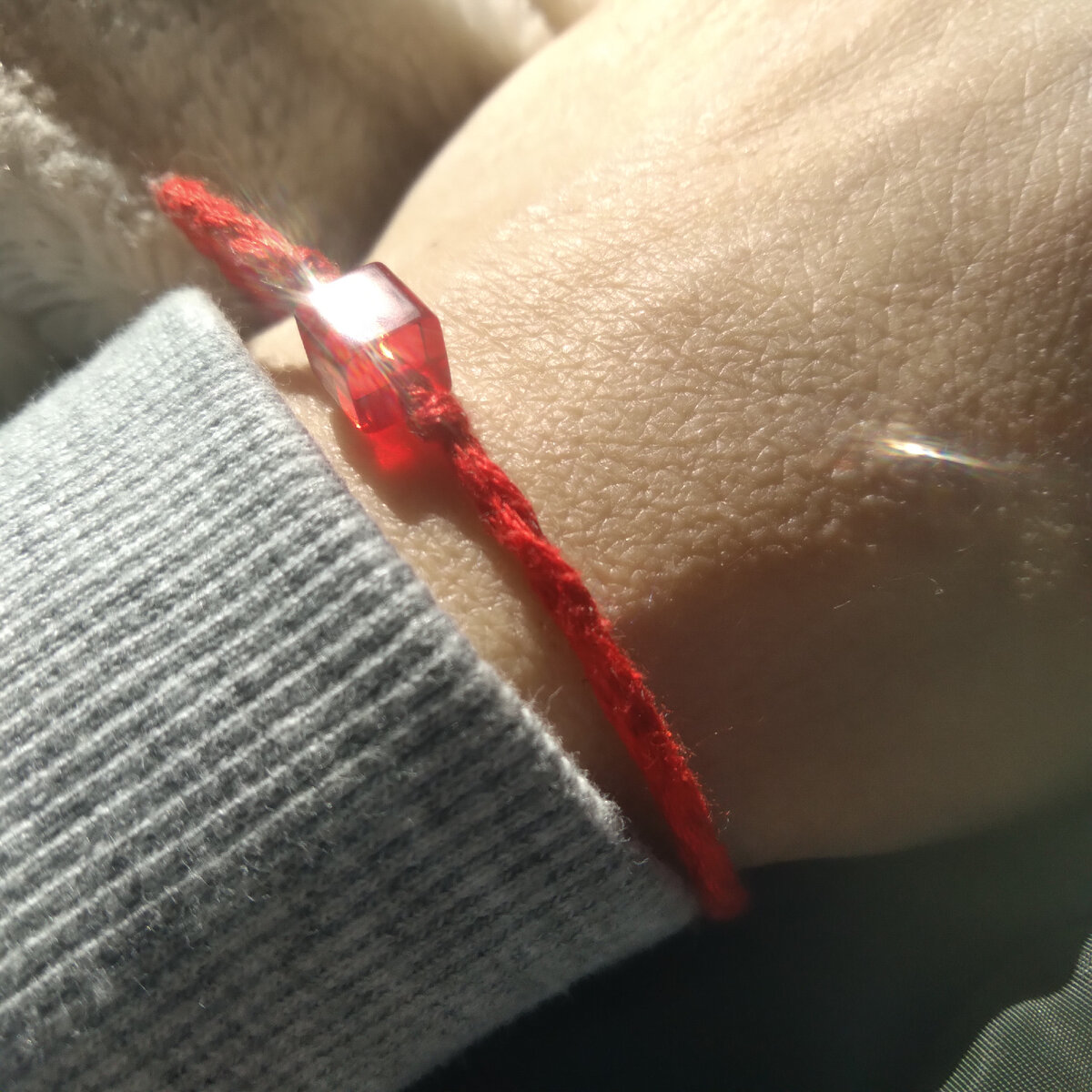 Фенечка осознанности) Напоминает мне о том, чтобы прийти в себя)