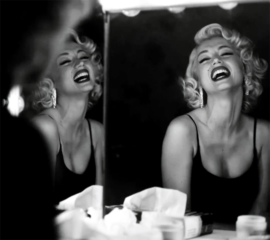 “Блондинка”, 2022