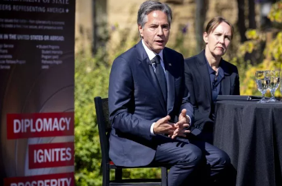 Блинкен в Стэнфорде.