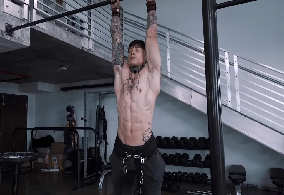 Chris Heria зал
