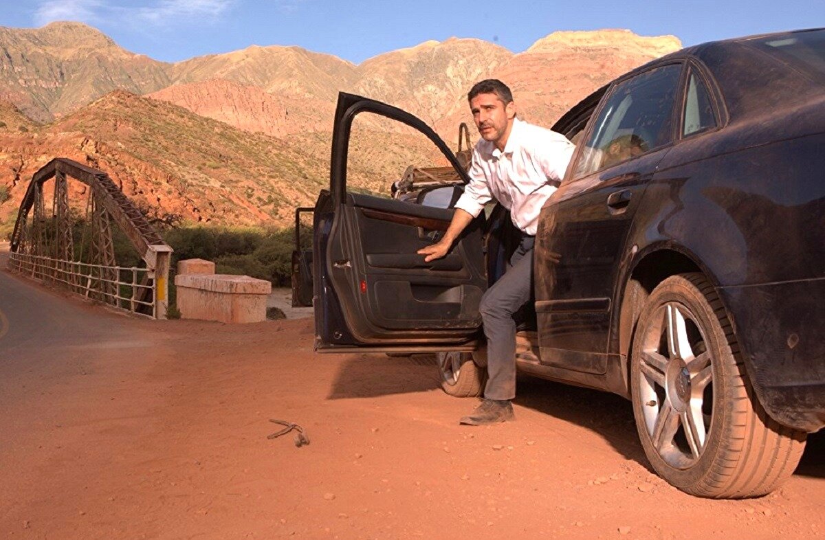 Самый скучный скриншот из самой нескучной истории в фильме. 