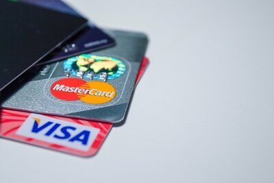    Банковская карта MasterCard и VISA © Pixabay