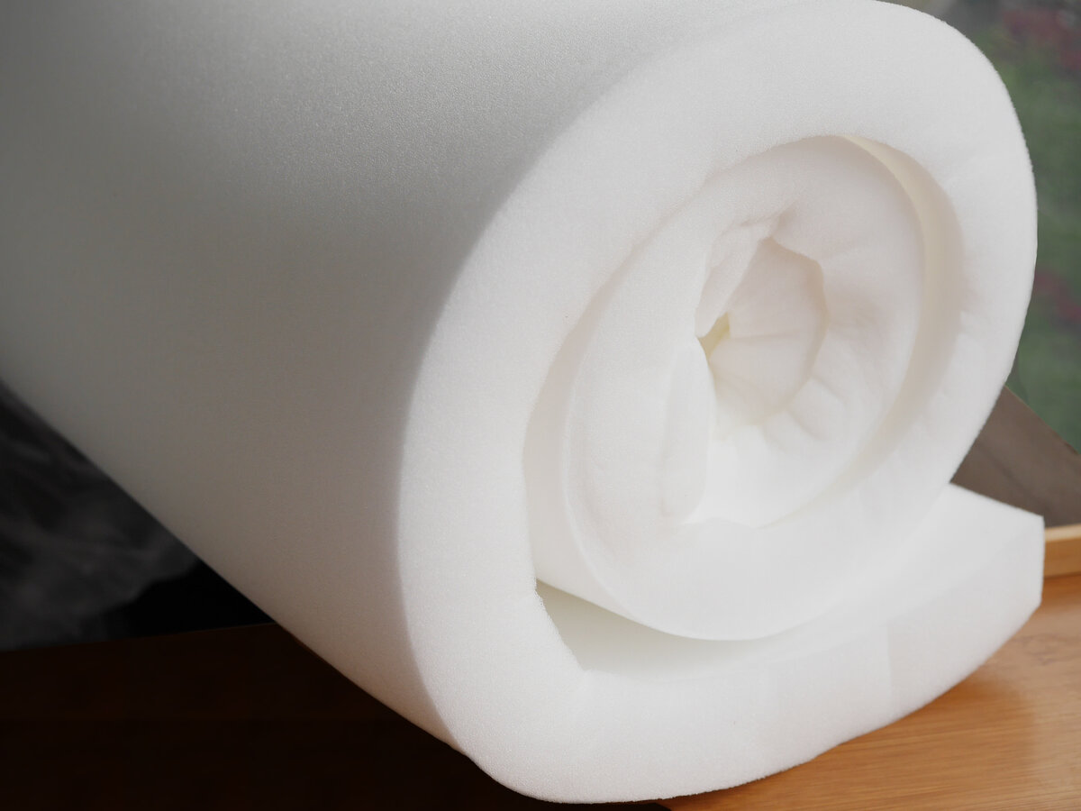 Рулон поролона