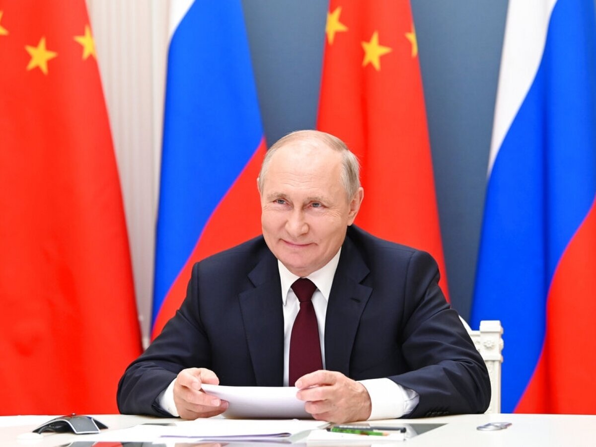 Путин на видеоконференции
