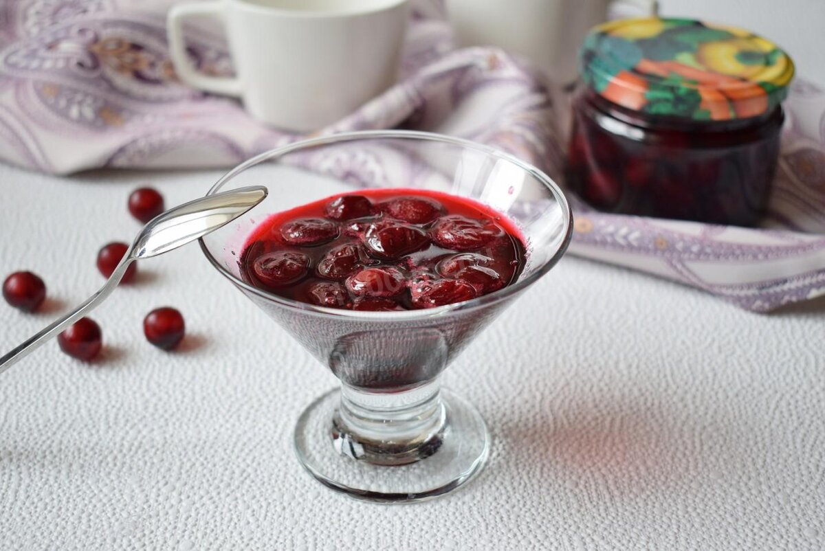 Рецепты заготовок из вишни на зиму с косточками: варенье, компот, вишневый сироп