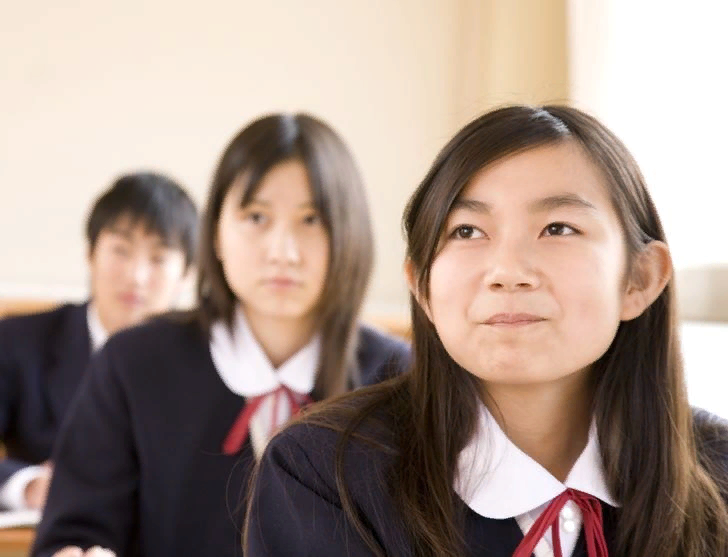 Виды Японии. Японская внешность школьные фото. СОШ ин э девушка. СОШ ин э актриса. Особенности иностранных школ