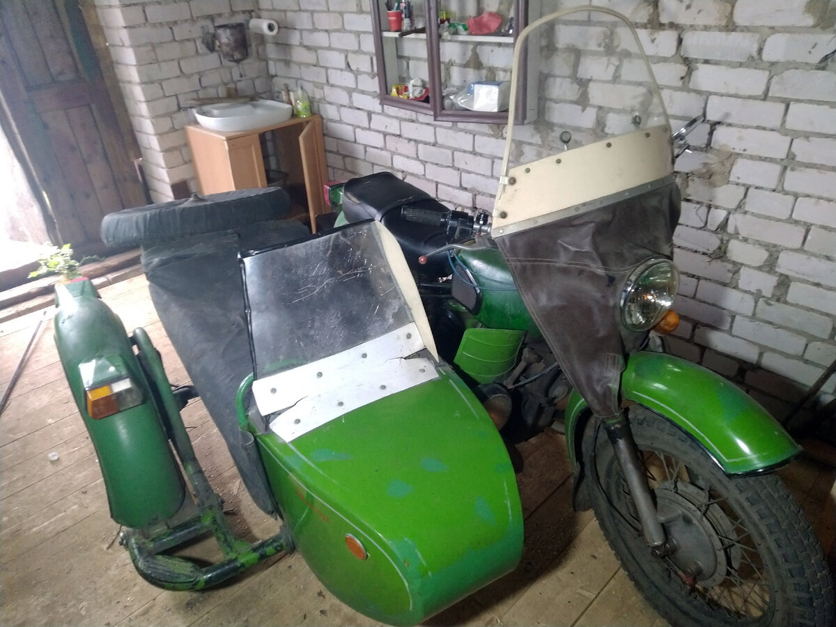 Тяжелый советский мотоцикл Днепр-11