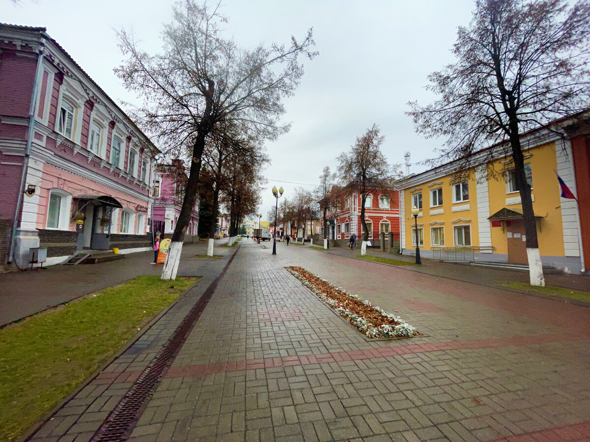 Один из ярких особняков Заволжья, который нельзя посмотреть внутри, но  туристы, приехав в Семенов, ищут дом номер 7, делюсь | Под зонтиком | Дзен