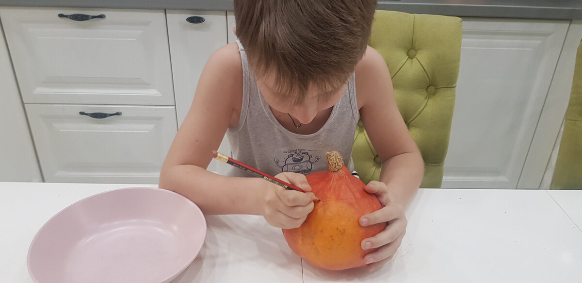 вначале было дело...контур чертим карандашом