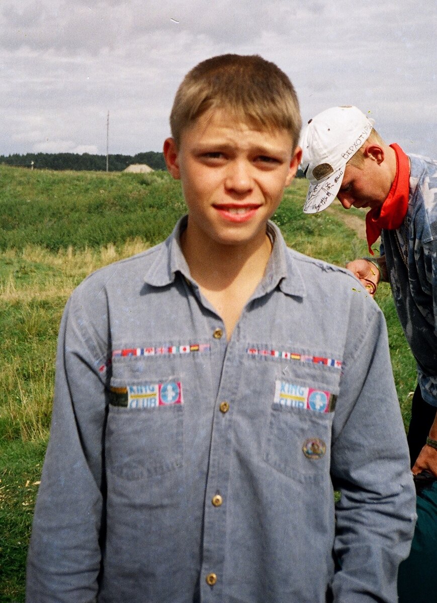 Андрей Попов