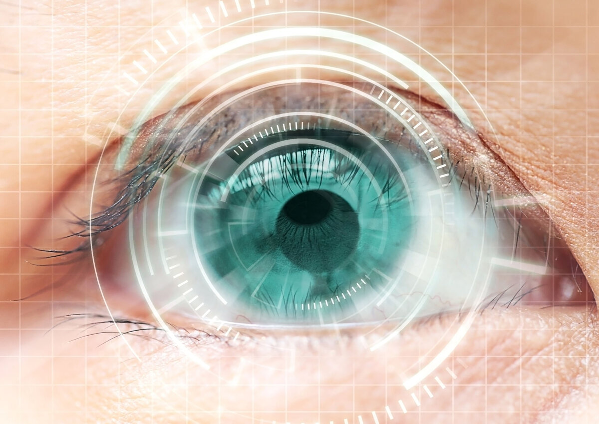 Незримая атака: как смартфоны и прочие гаджеты влияют на зрение? Простые советы, которые помогут сберечь здоровье глаз.