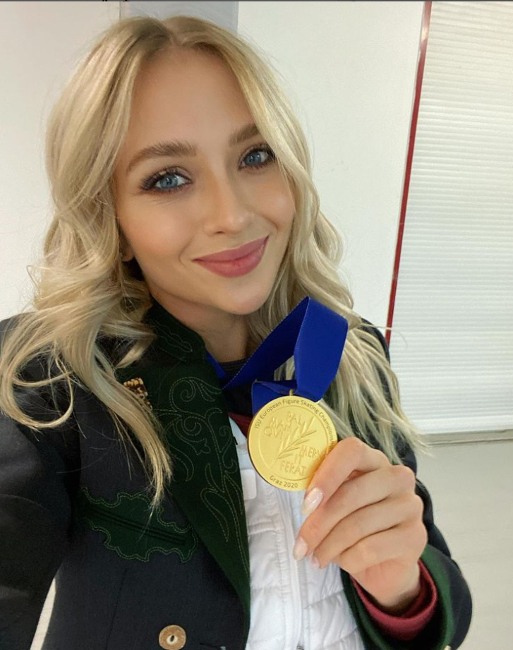 https://www.instagram.com/victoria_sinitsina/