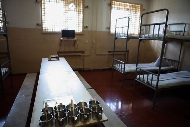 Камера в СИЗО.
