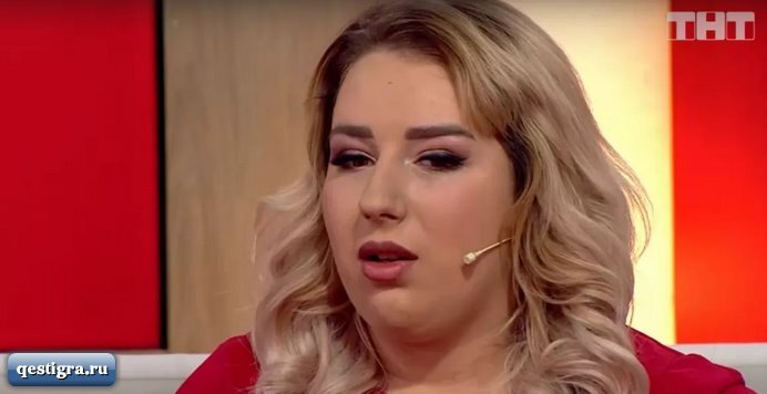 Саша Черно разыскивает сестру, отказавшуюся стать нянькой 

  Проходят месяцы, годы, в жизни бывших участников Дома 2 ничего не  меняется. Стало известно, что после отъезда свекрови, которую семья сына  не захотела лечить, бывшая звезда телепроекта Саша Черно разыскивает  сестру, отказавшуюся стать нянькой для несоциализированного сына  Александры - Стефана, который всё так же не разговаривает в 1,8 лет и не  проявляет малейшие бытовые навыки, о чем Черно сама рассказывает в  своем микроблоге. 

  

 Черно запустила ребёнка, а ищет по Подмосковью с собаками сестру,  которая, по мнению Саши, должна сидеть с её отпрыском, пока Саша гуляет  по ночным заведениям. Взамен блогерша Саша обещает всевозможные бонусы  своей родственнице. Как пишут поклонницы Черно, Татьяна Щербакова после  общения с семьей Оганесян бесследно исчезла, свою дачу родственникам  сдавать в аренду отказалась и дверь в квартире в Сергиевом Посаде не  открывает. 

 Таня сбежала от сестры и, несмотря на то, что Черно  уже добралась до сожителя родственницы и заявила, что это взрослый и  умный мужчина, Щербакова скрывается от преследователей. Таня и до  примирения несколько месяцев не появлялась в квартире Саши Черно, но,  появившись, предпочитает спасаться бегством. Иначе как объяснить  Александре, что она должна сама справляться со своим ребенком? 

 Автор: Макс Полянский 

 schlock.ru 
подборка для qestigra