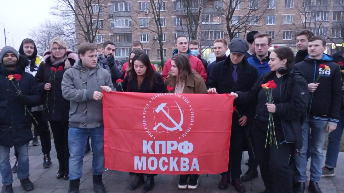 День космонавтики