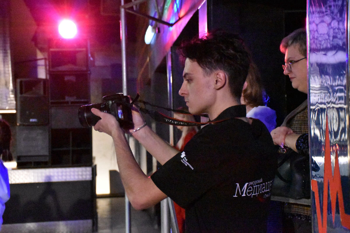 Андрей Бобков снимает «Хрустальный башмачок»