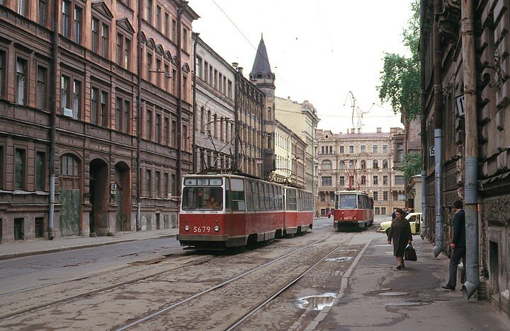 1987 г. (Источник фото: сайт Pastvu.com, автор: Ханс Орлеманс (Hans Oerlemans) https://vk.com/photo-13366932_456239812)