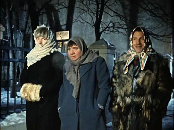 -Девушка,а девушка,а как Вас зовут?  ))  фото: картинки  яндекса.