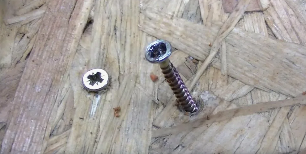 Как открутить сорванный винтик How to Remove a Broken or Damaged Screw DIY House Help Stripped screw, Lag bolts