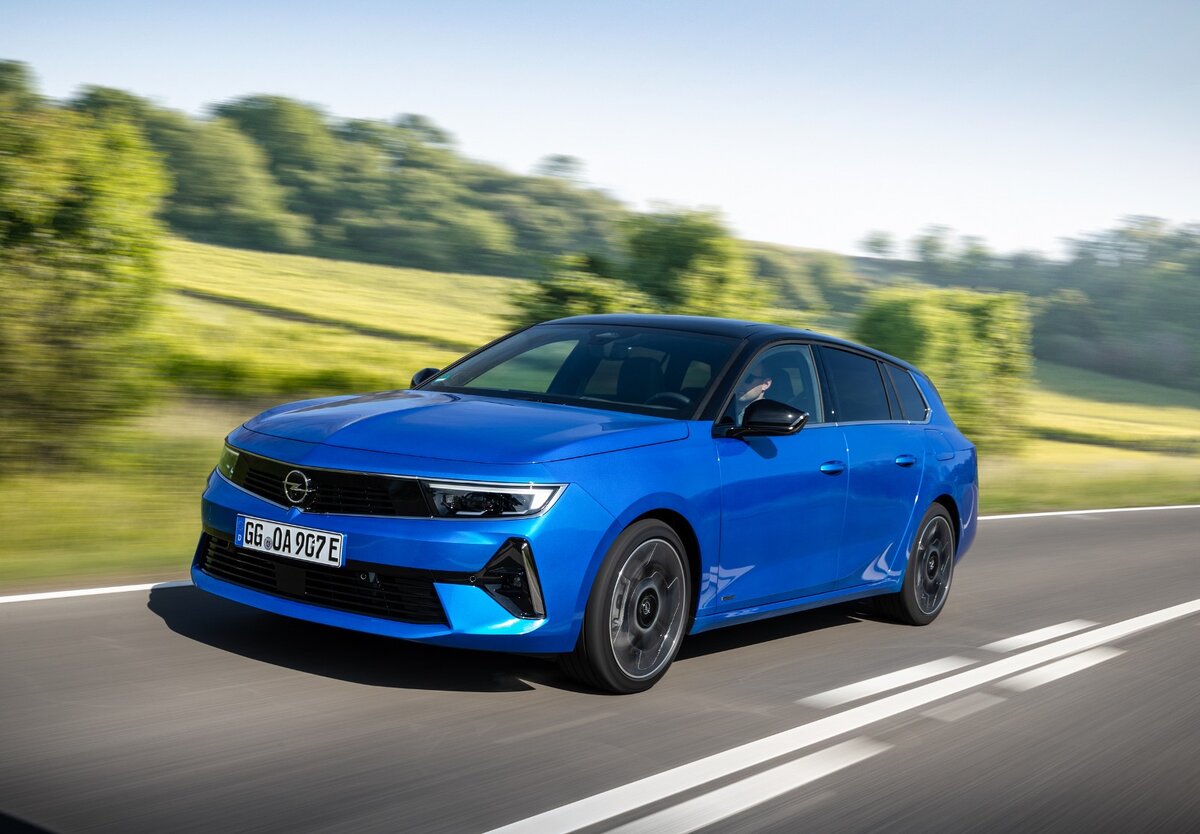 Opel Astra Sports Tourer: увезет всё