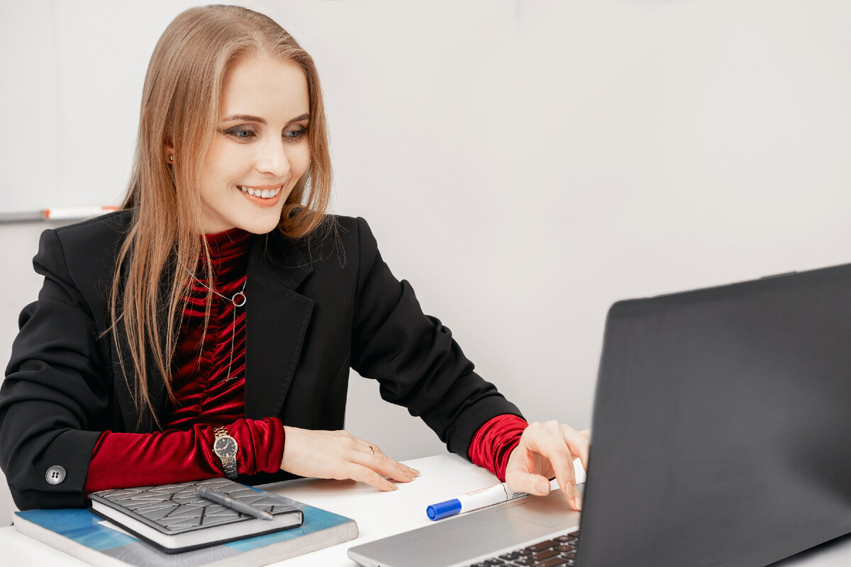 Всем доброго времени суток! В этот раз хотим рассказать об интересном кейсе ученика (школьник, окончил 5ый класс) и о работе репетитора с ним.
