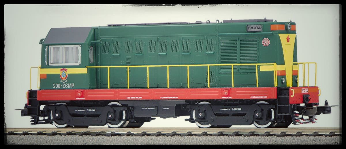 Модель маневрового тепловоза ЧМ2 от PIKO